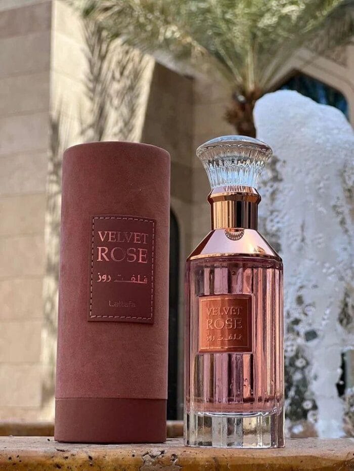⁦عطر VELVET ROSE⁩ - الصورة ⁦2⁩