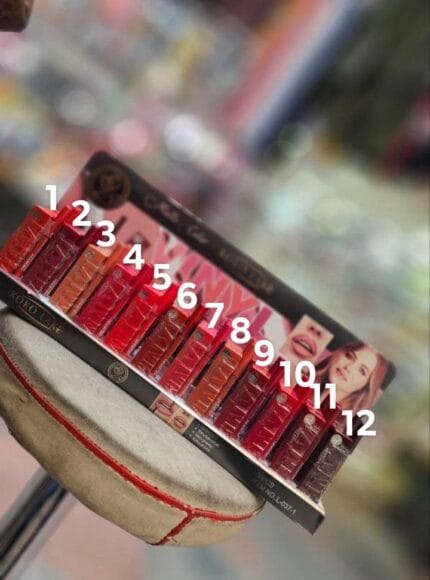 جلوس + محدد شفاه بنفس الدرجة_ ألوان نود ترابية