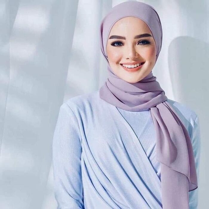 ⁦شال جورجيت سادة⁩ - الصورة ⁦2⁩