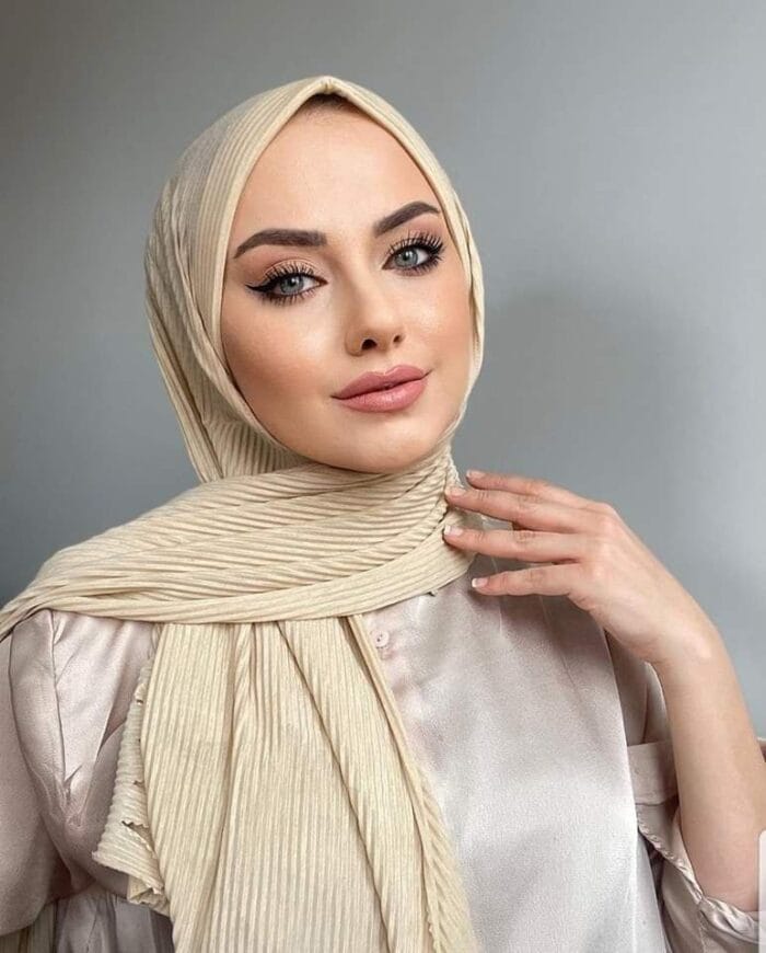 ⁦حجاب ماليزي مخطط لف⁩ - الصورة ⁦4⁩