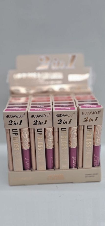 جلوس + تحديد شفاه