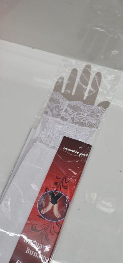 معاصم لليدين ملون